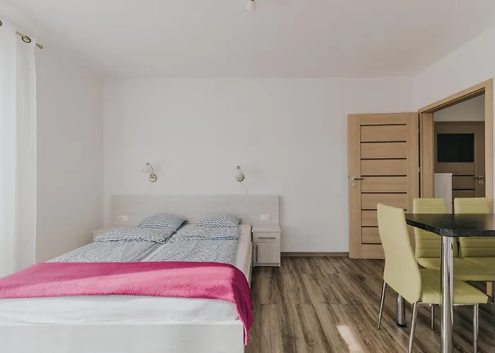 Morska 2 Bed & Breakfast Karwia